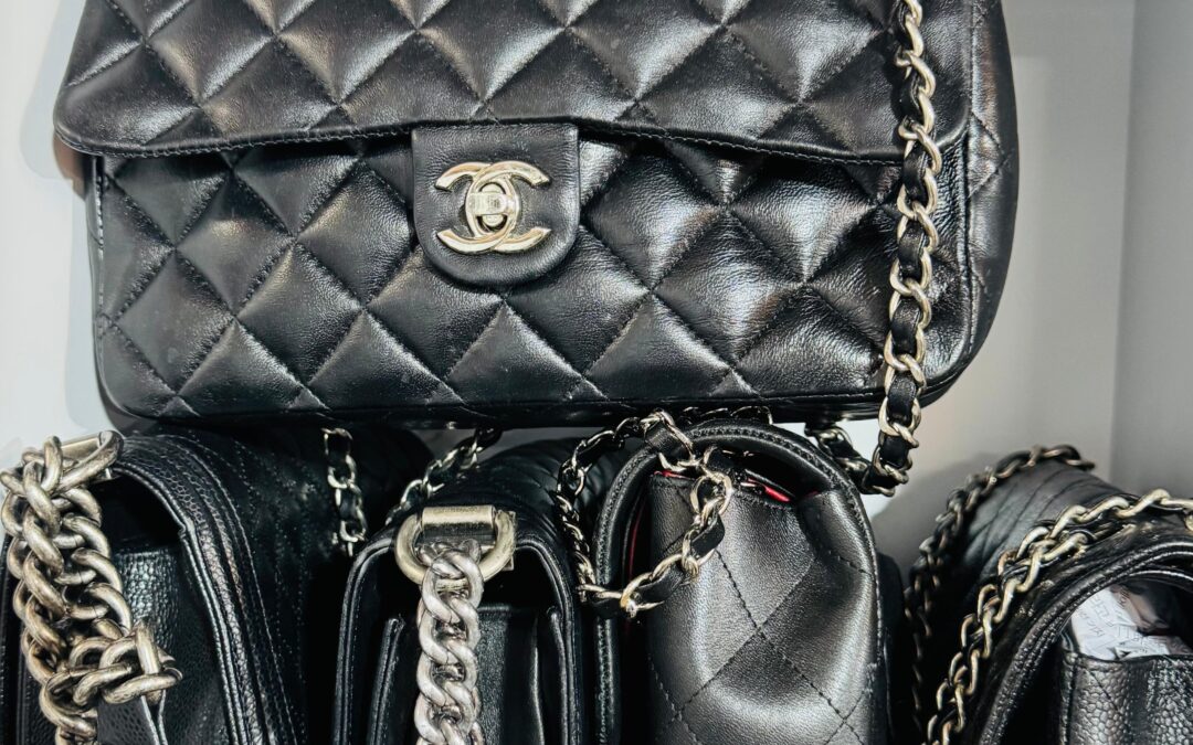 Leading Hollywood Celebrities Who Love Chanel Handbags